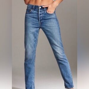 46. Aritzia Denim Forum Ex Boyfriend Jeans Size  26 x 27.5